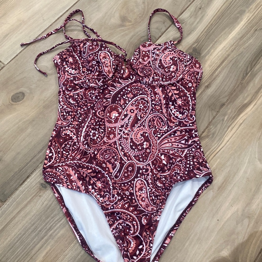Womens one piece bathing suit